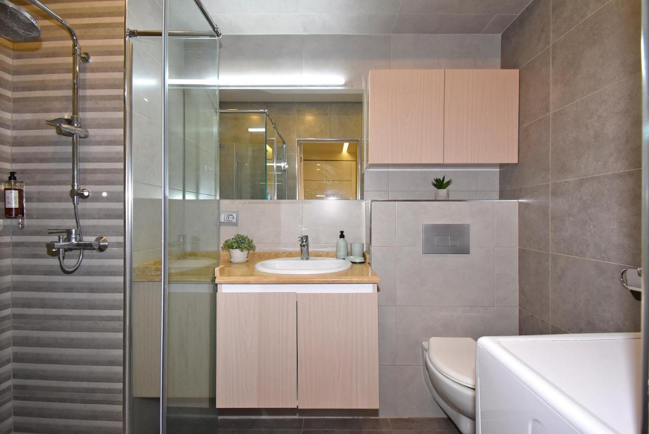 Home4You Apartments On Koghbatsi Yerevan Exterior foto