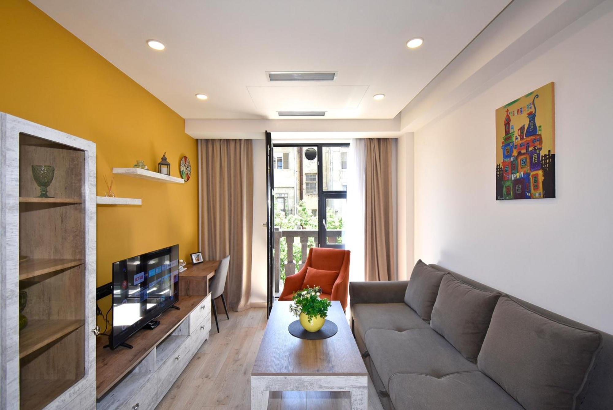 Home4You Apartments On Koghbatsi Yerevan Exterior foto