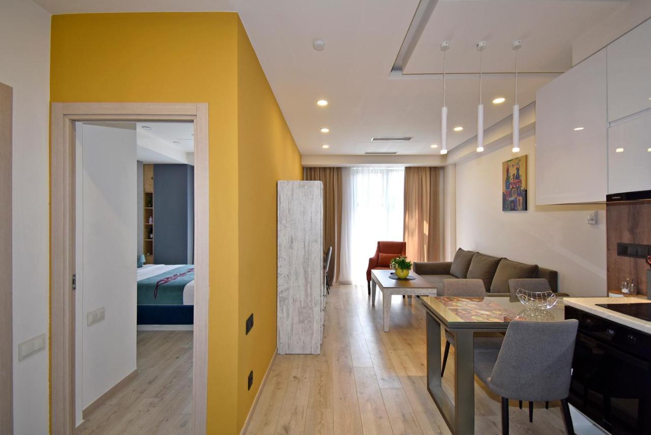 Home4You Apartments On Koghbatsi Yerevan Exterior foto