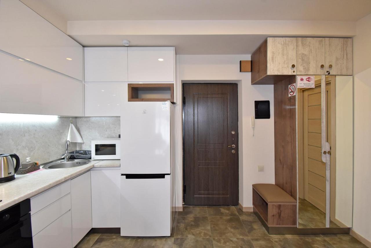 Home4You Apartments On Koghbatsi Yerevan Exterior foto