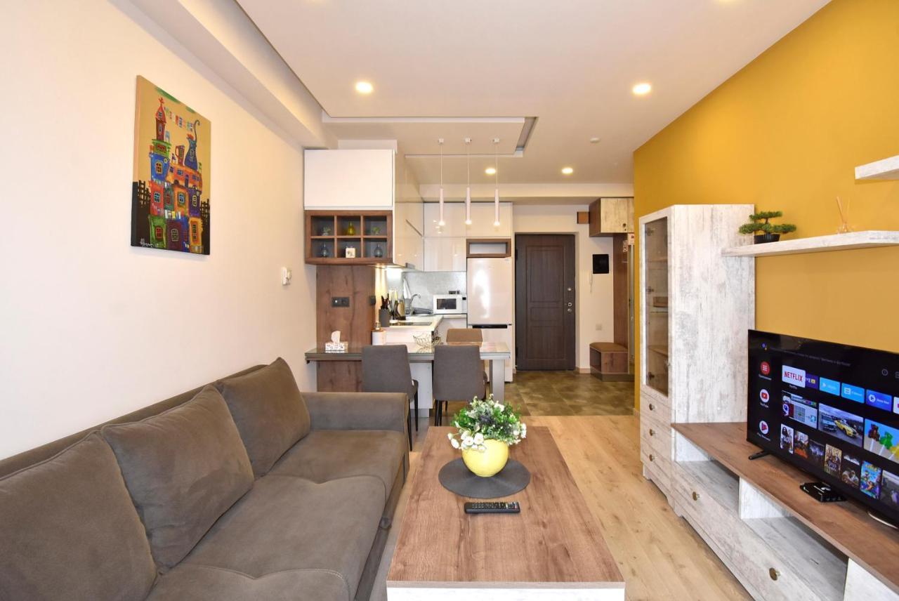 Home4You Apartments On Koghbatsi Yerevan Exterior foto