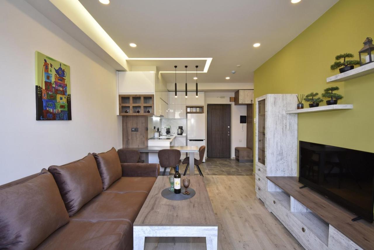 Home4You Apartments On Koghbatsi Yerevan Exterior foto